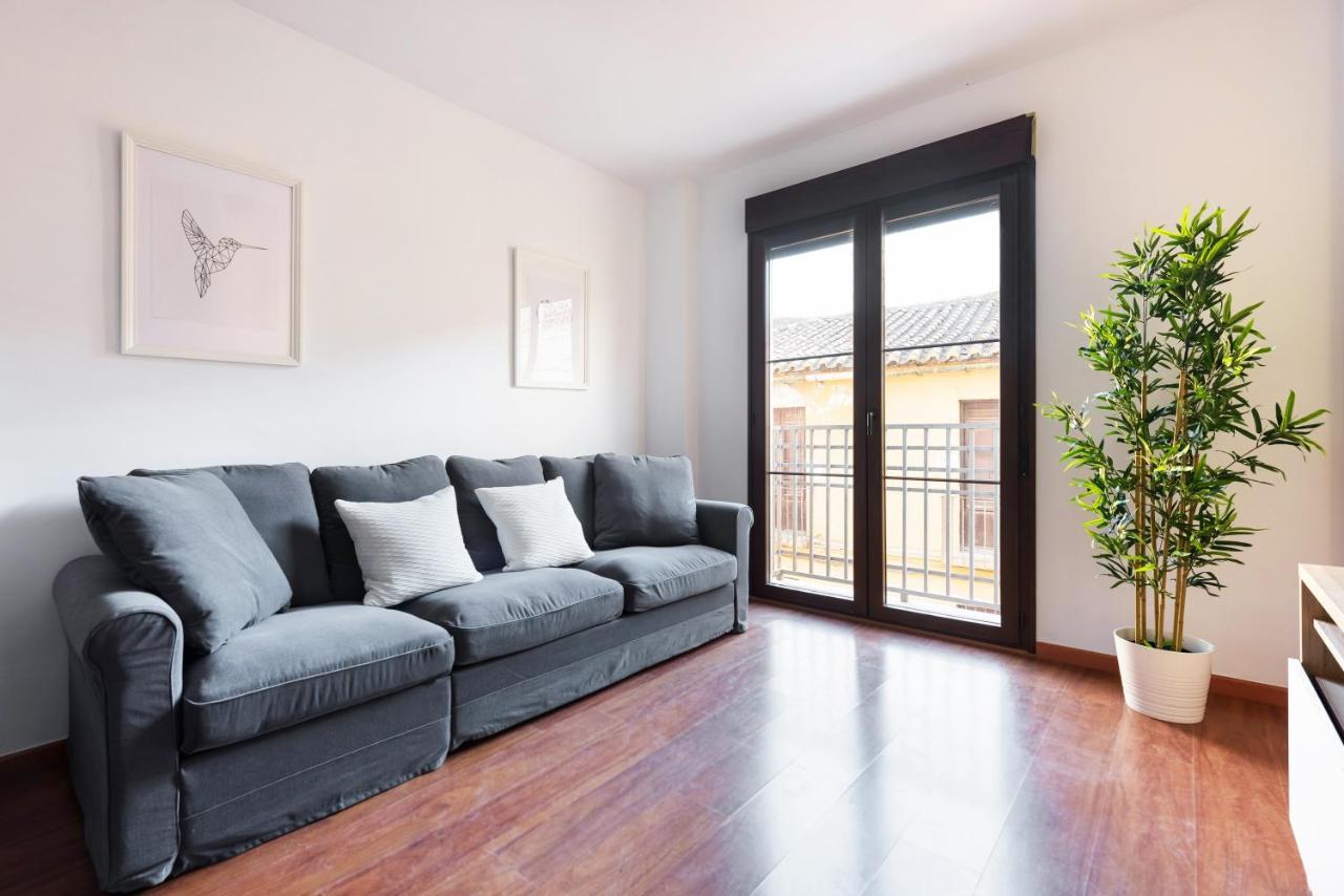 Pineapple Rosaleda 13 Apartment Малага Екстериор снимка