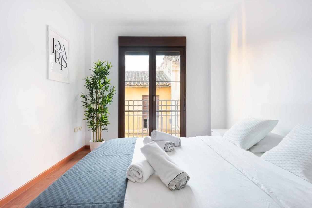 Pineapple Rosaleda 13 Apartment Малага Екстериор снимка