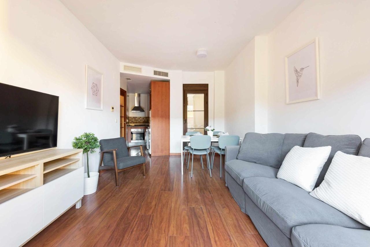 Pineapple Rosaleda 13 Apartment Малага Екстериор снимка