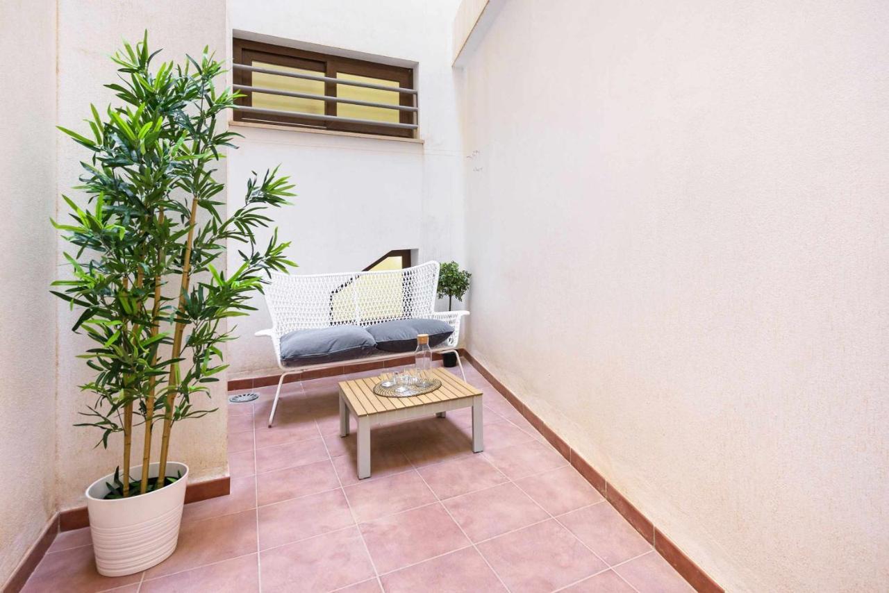 Pineapple Rosaleda 13 Apartment Малага Екстериор снимка